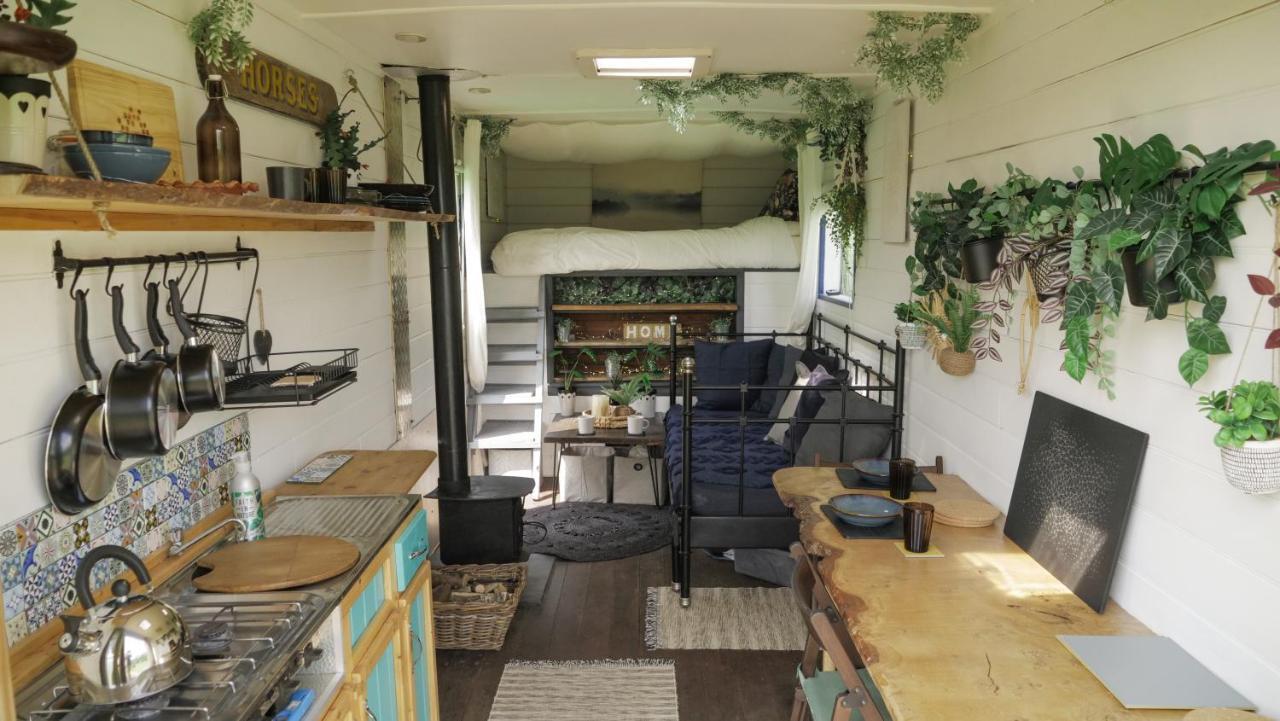 Quirky Vintage Horsebox Conversion With Stunning Views Of Ardingly Reservoir Balcombe Екстер'єр фото