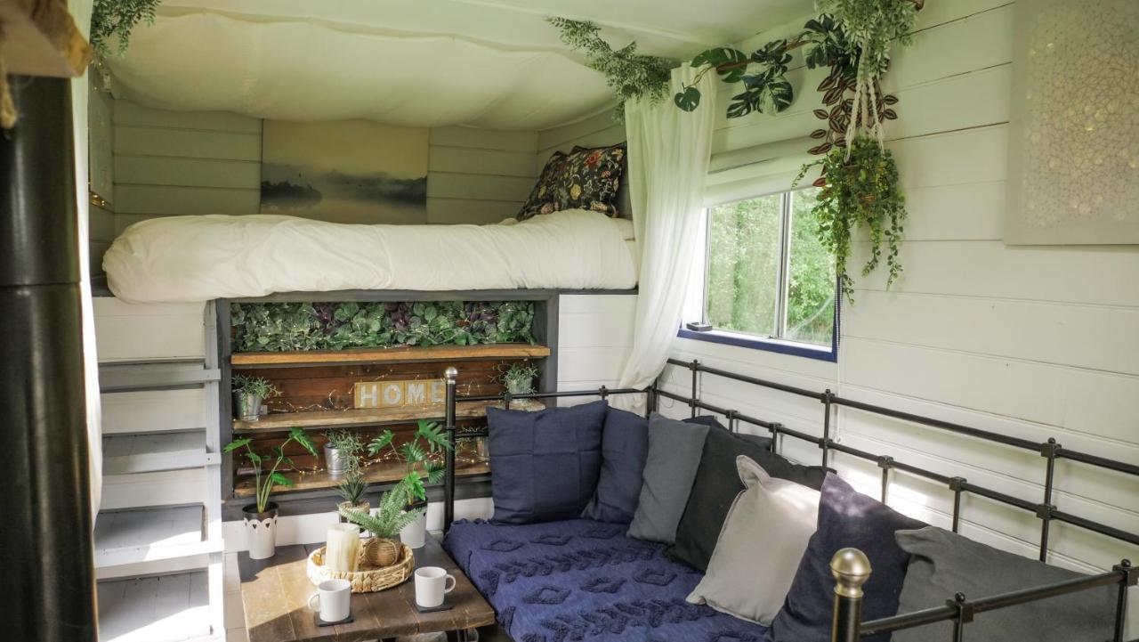 Quirky Vintage Horsebox Conversion With Stunning Views Of Ardingly Reservoir Balcombe Екстер'єр фото